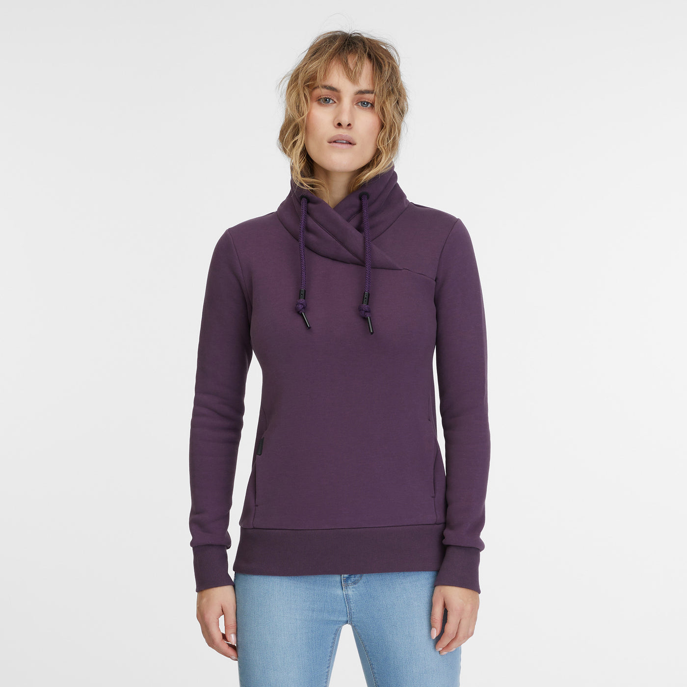 Neskia Sweatshirt