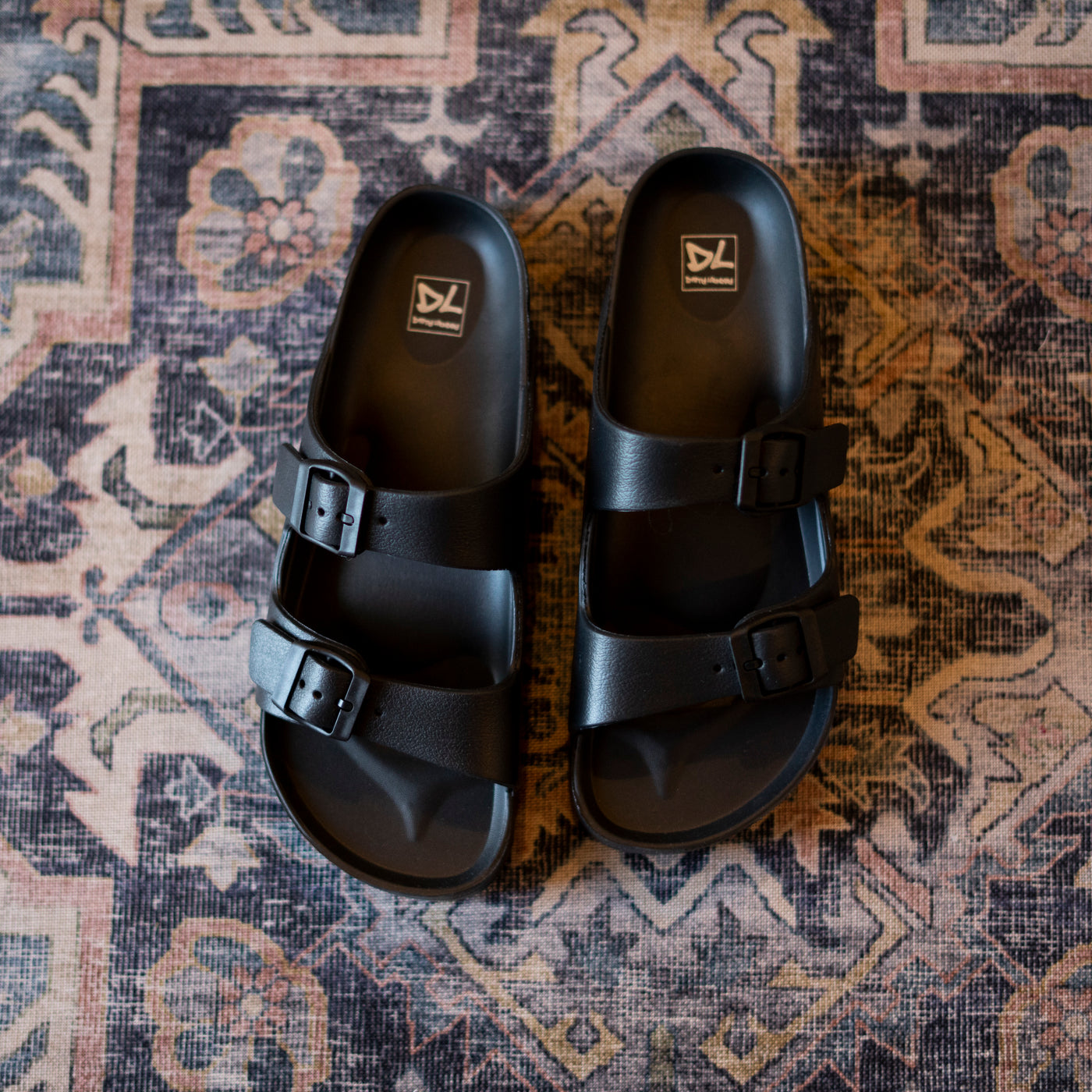 black chinese laundry slides 